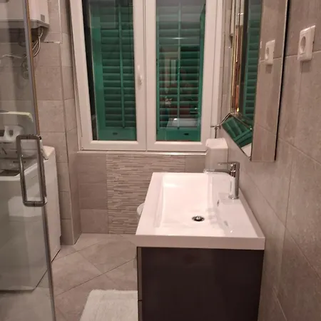 Damir Апартаменты *